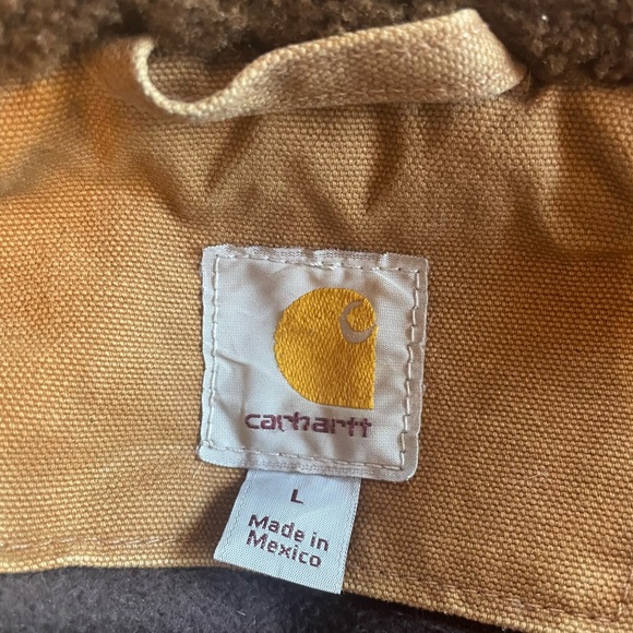 ❗️CUSTOM❗️ Waxed Carhartt Berwick Jacket - Picture 6 of 10
